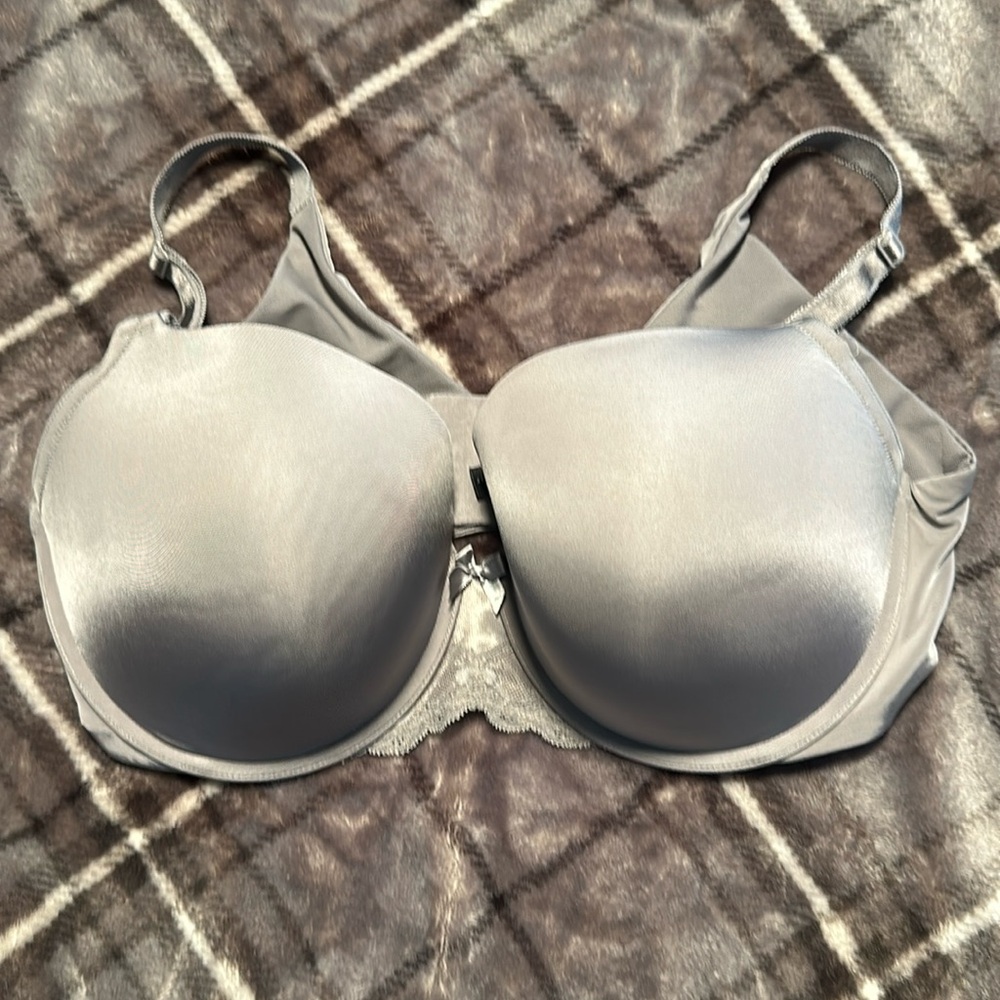 Torrid Curve 38DD Bra GREY